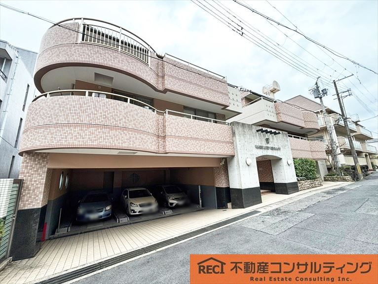 ワコーレアルフェス西岡本の外観