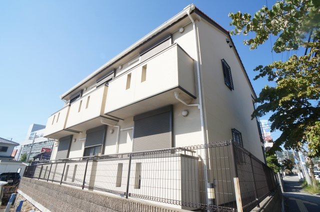 アドミール栄の外観