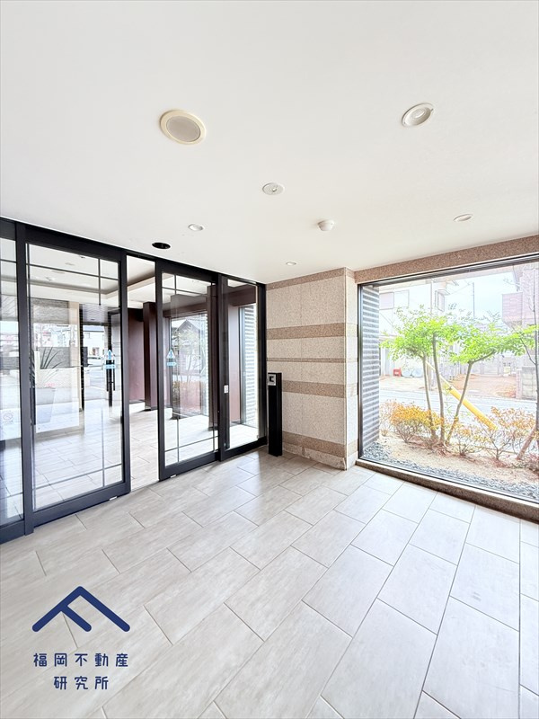 グランフォーレ荒江サウステラスのエントランス