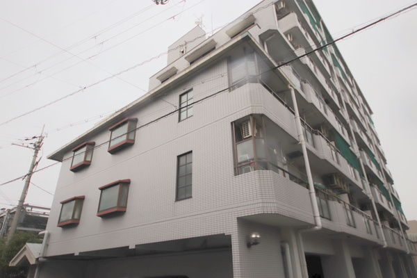 キャピタル新大宮の外観