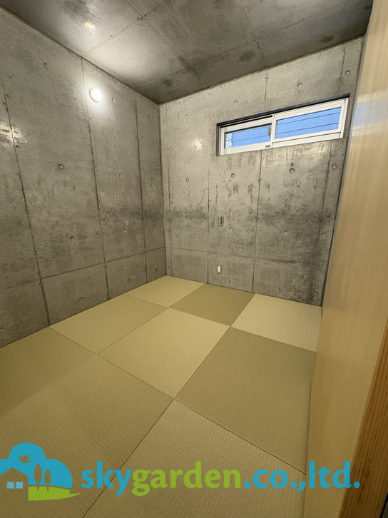 藤沢市鵠沼桜が岡　未入居戸建　全3棟3号棟の和室