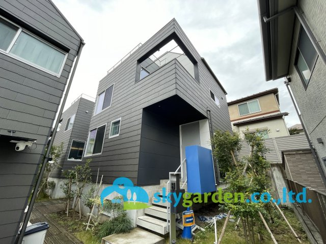 藤沢市鵠沼桜が岡　未入居戸建　全3棟3号棟の外観