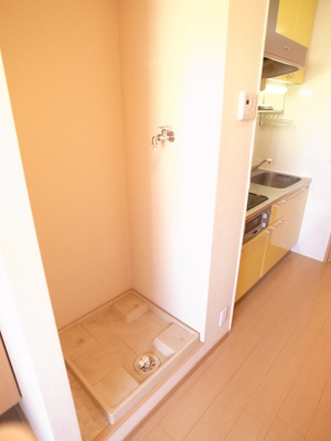 【その他】 | モナリエ港 | 洗濯機も室内なので、夜間の洗濯も安心♪