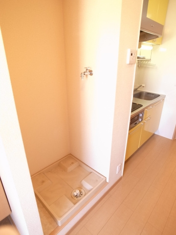 【その他】 | モナリエ港 | 洗濯機も室内なので、夜間の洗濯も安心♪