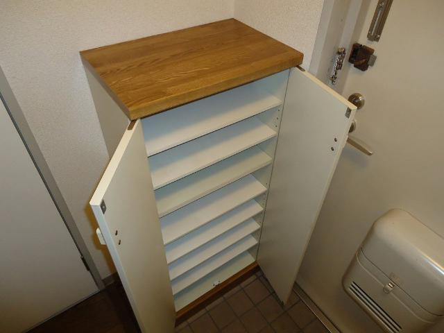プルミエールの玄関|シューズボックス