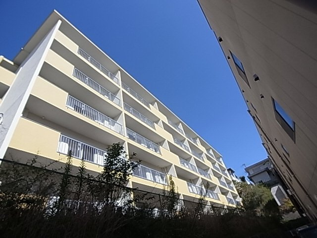 神戸市須磨区白川台３丁目の賃貸マンションの外観