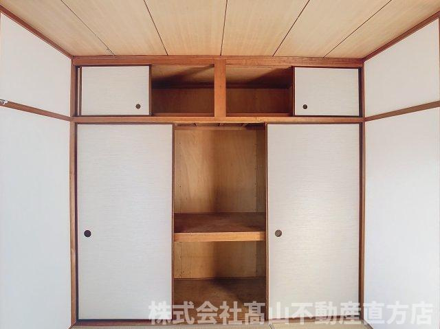 宮若市福丸のアパートの収納