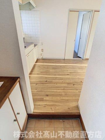 宮若市福丸のアパートの玄関