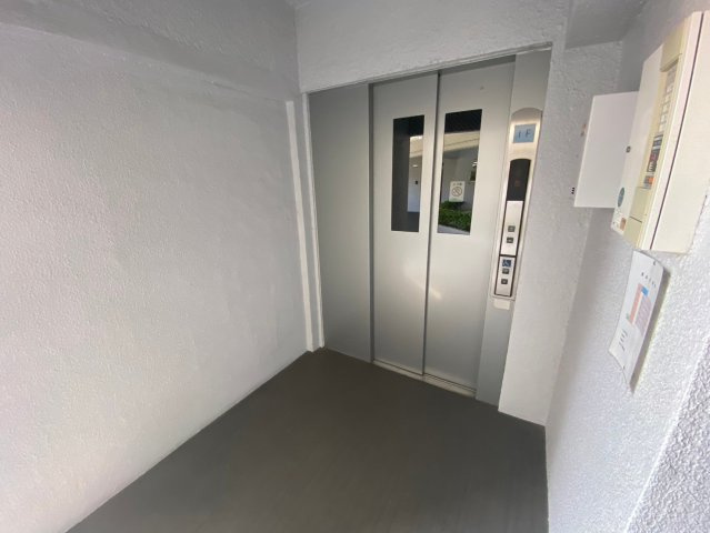 ハイツ鹿の子のその他共用部分|エレベーターがあるので、重い荷物があるときも安心です！