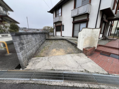 【駐車場】 | 大津市日吉台1丁目32-8　中古戸建 | 2025年03月　撮影