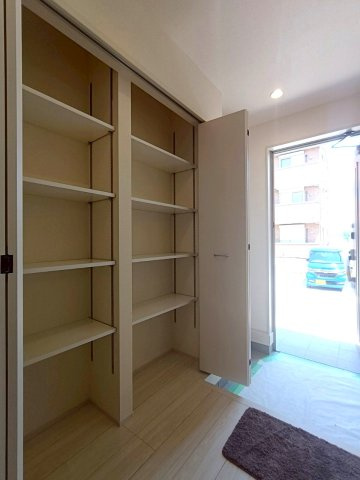 八潮市　古新田　新築戸建　全1棟の玄関|玄関です