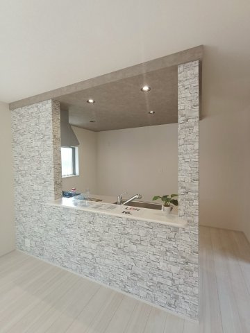 八潮市　古新田　新築戸建　全1棟の居間・リビング|ゆったり過ごせる居間です