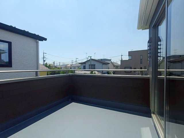 八潮市　古新田　新築戸建　全1棟のバルコニー|バルコニーがあります
