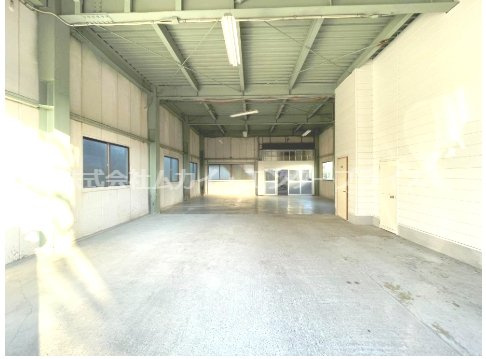 上高野車地町　貸店舗事務所の内装