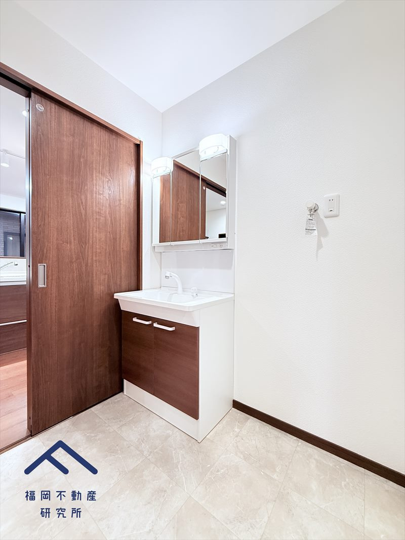 太宰府市青山３丁目 　戸建ての独立洗面台