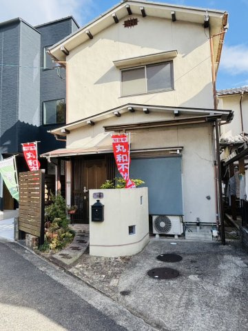 廿日市市宮内4丁目　一戸建ての前面道路含む現地写真