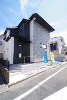 【前面道路含む現地写真】