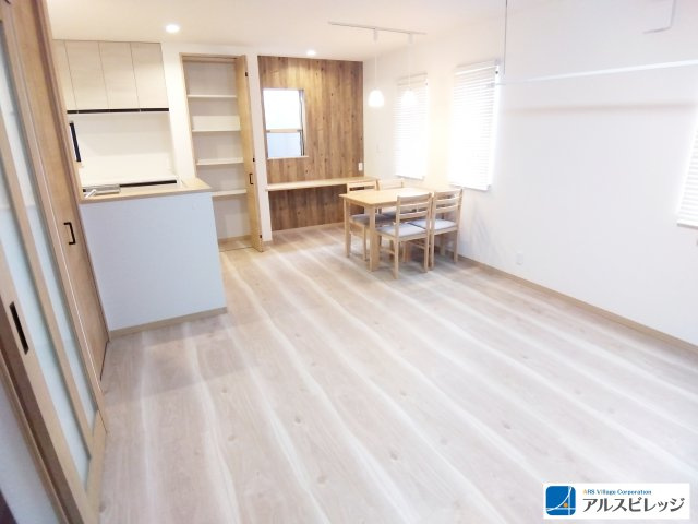 中古／富士見市貝塚の居間・リビング