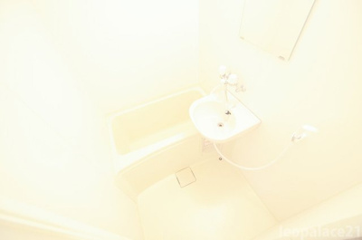 【浴室】 | レオパレスハートピア１５ | 写真と現況が異なる場合は、現況を優先します。