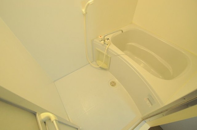 【浴室】 | レオパレスめぐみ | 広々お風呂でリラックス