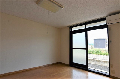 【居間・リビング】 | レオパレス二上