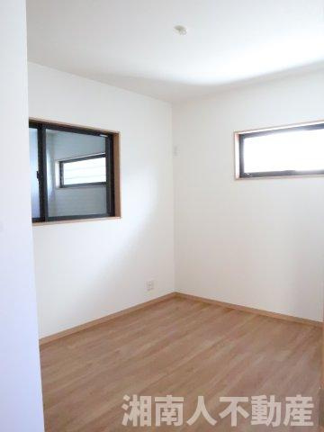 小田原市久野戸建ての洋室|コンパクトで使いやすい洋室です