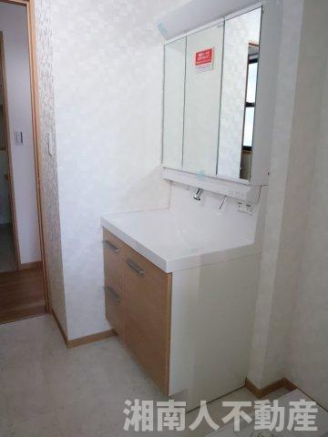 小田原市久野戸建ての独立洗面台|独立洗面化粧台付き