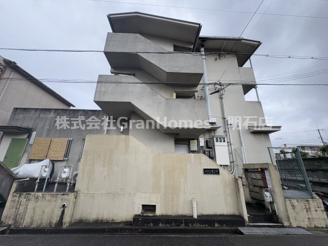 メゾンモンテの外観