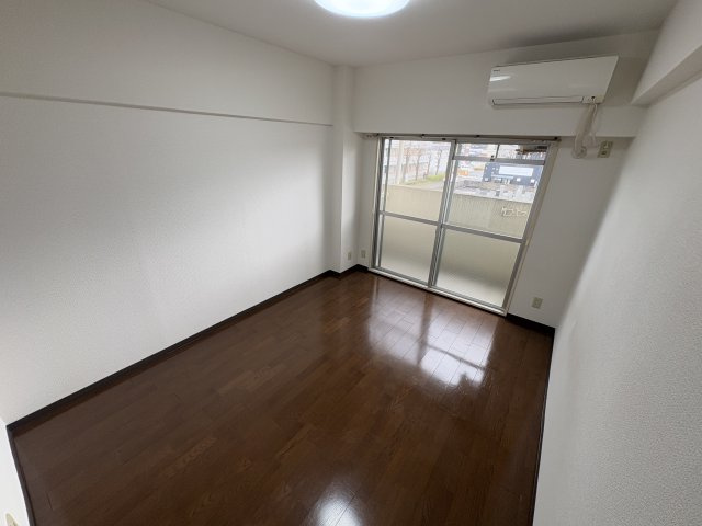 メゾンモンテの居間・リビング