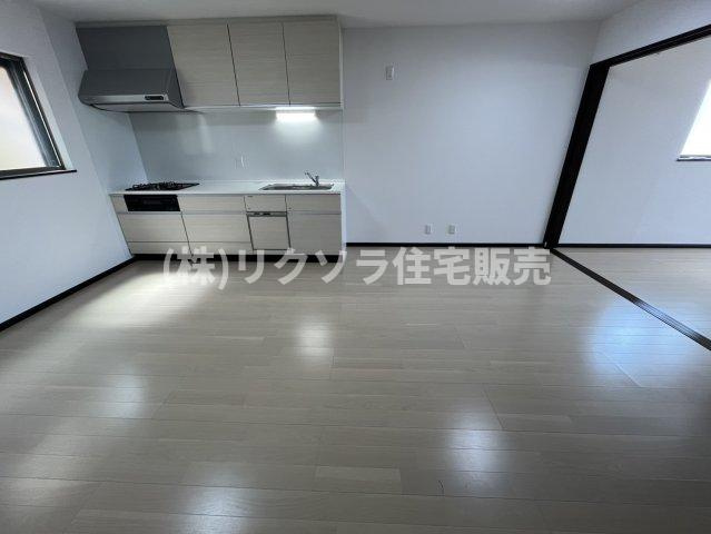 末広町　一戸建てのダイニング|LDK9.5帖
■物件内覧・資金計画相談・住宅ローン相談、リフォーム相談、お問合せ受付中■
※当日・翌日のご内覧、ご相談はお電話でのお問合せがスムーズです！