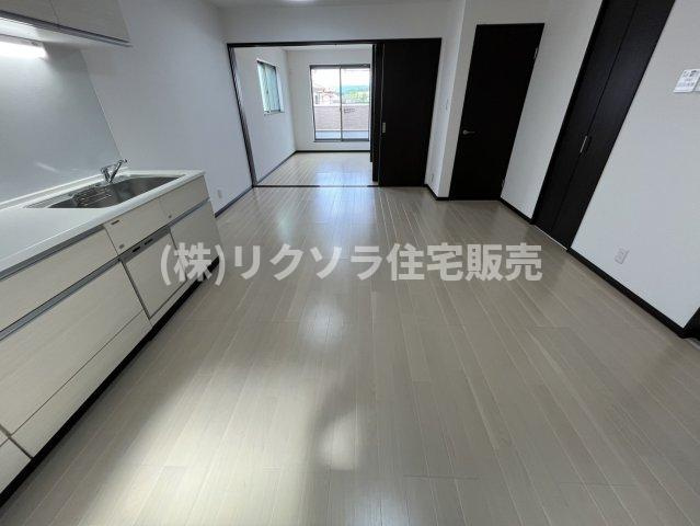 末広町　一戸建てのダイニング|LDK9.5帖
■物件内覧・資金計画相談・住宅ローン相談、リフォーム相談、お問合せ受付中■
※当日・翌日のご内覧、ご相談はお電話でのお問合せがスムーズです！