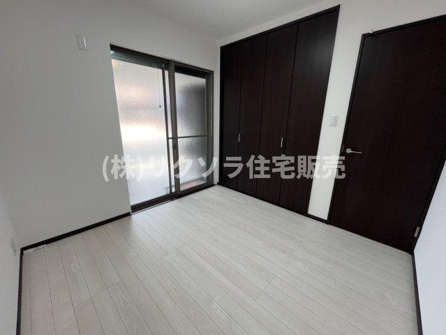 末広町　一戸建ての子供部屋|洋室3.5帖
■物件内覧・資金計画相談・住宅ローン相談、リフォーム相談、お問合せ受付中■
※当日・翌日のご内覧、ご相談はお電話でのお問合せがスムーズです！