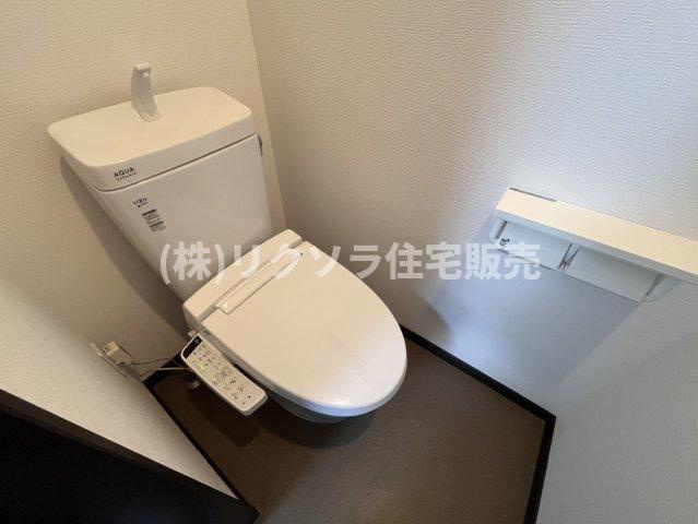 末広町　中古一戸建ての設備|温水洗浄便座付き
■物件内覧・資金計画相談・住宅ローン相談、リフォーム相談、お問合せ受付中■
※当日・翌日のご内覧、ご相談はお電話でのお問合せがスムーズです！
