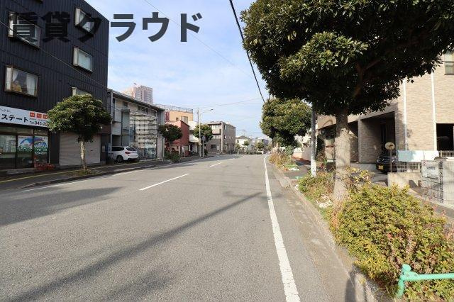 カナミオンの周辺