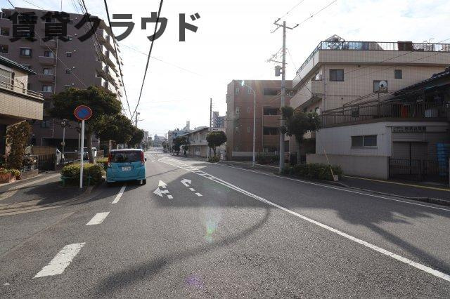 カナミオンの周辺