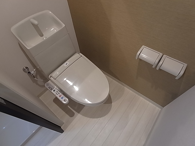 神戸市長田区神楽町５丁目の賃貸マンションのトイレ