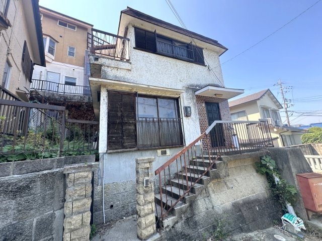 王寺町元町戸建の外観