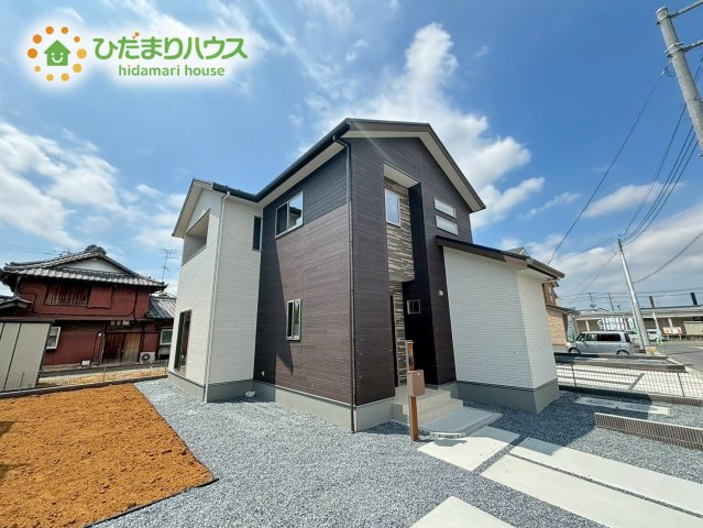 深谷市荒川第1期　ワイウッドコート　新築一戸建て　04　の外観|ドラックストアまで徒歩4分！お買い物に便利!(^^)!