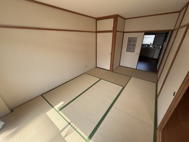 マンションサエイの和室