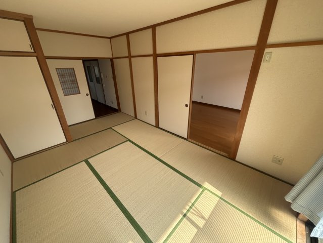 マンションサエイの和室