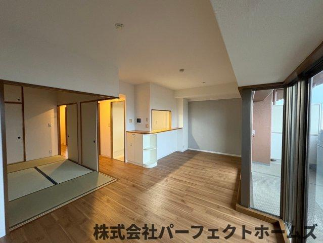 ランフォルセ枚方パークガーデンの居間・リビング|おしゃれなリビングです