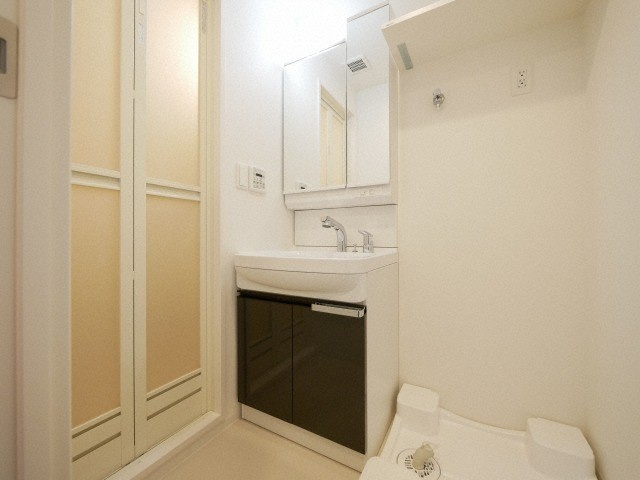 Dimus新大阪の洗面所