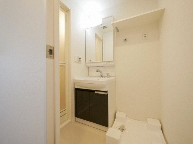 Dimus新大阪の洗面所