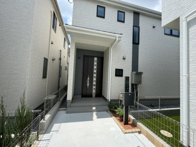 【エントランス】 | 葛飾区西水元３丁目新築戸建【幸田小学校：5分】 | エントランス・玄関ポーチ