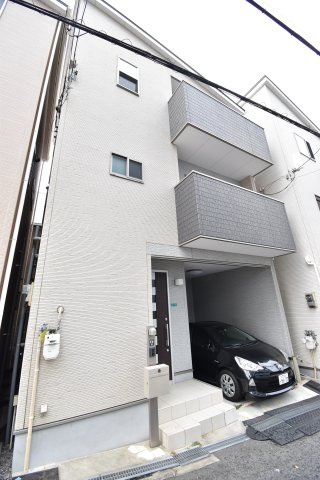 安立１丁目貸家の外観