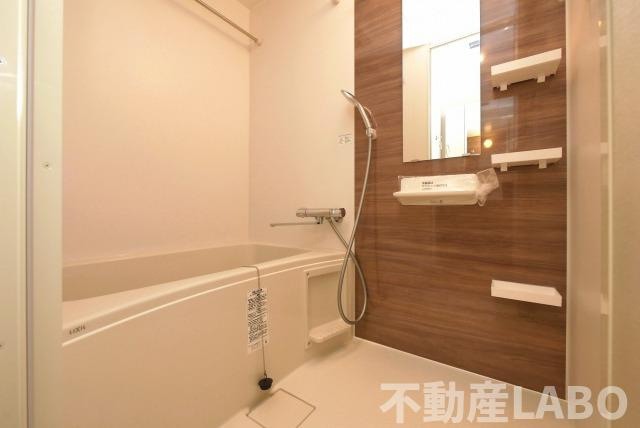 セレニテ難波ミラク参番館の浴室