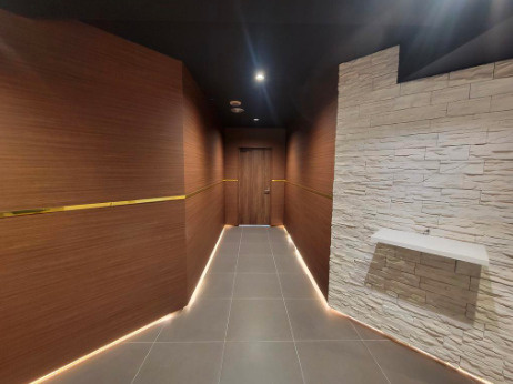 フジアドバンスビルのロビー|落ち着いたロビーです