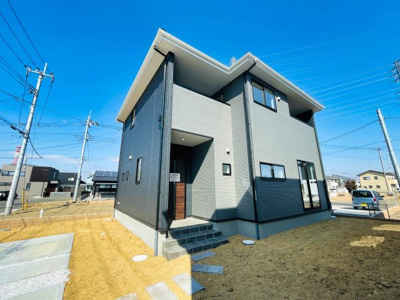 【外観】 | URBAN STYLE　太田市宝町1期　1号棟　 | 広いお庭でBBQやガーデニング、ドッグランなど夢が広がりますね♪