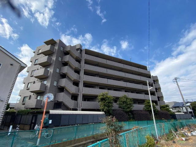 レーベンハイム元住吉パテラの外観