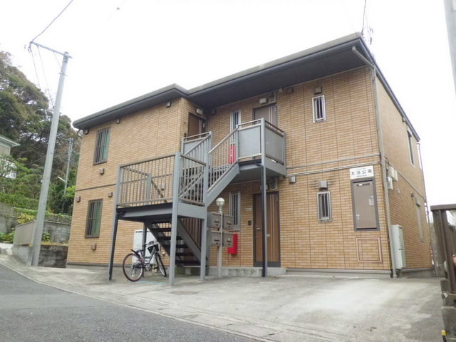 大池公園の外観|１フロア２住戸気楽な造り　セキスイハイム施工